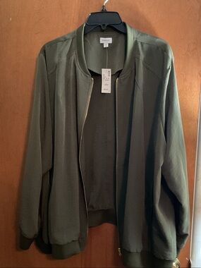 Everlane Olive Bomber Jacket with Gold Zipper